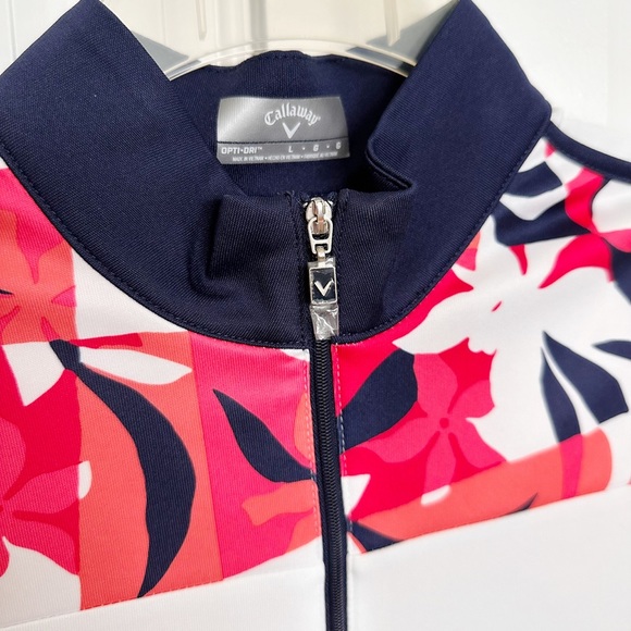 Women's White and Pink Geometric Top - Picture 4 of 10